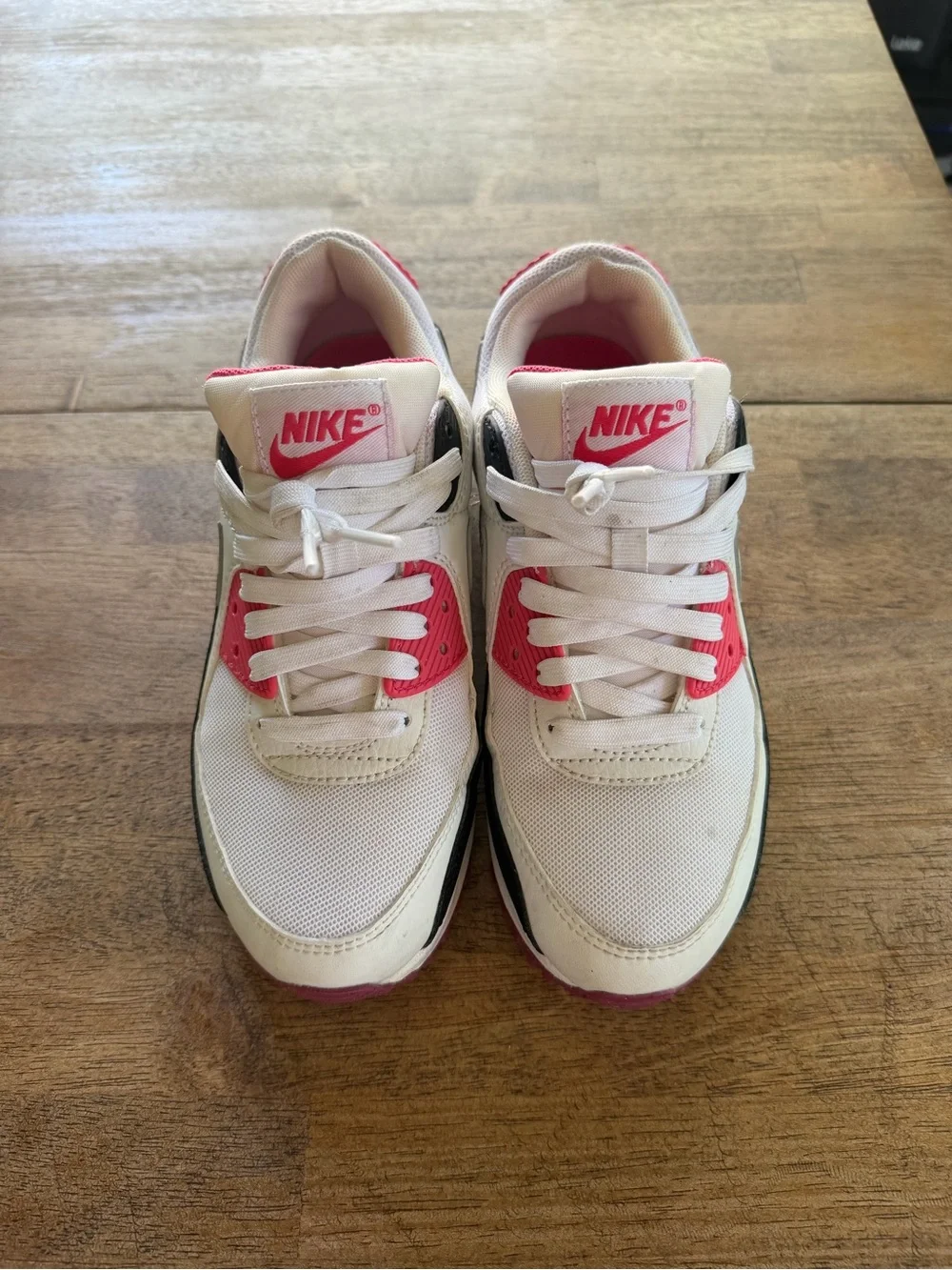 Nike Air Max 90 White Pink & Black Air Max Trainers - Picture 2 of 6